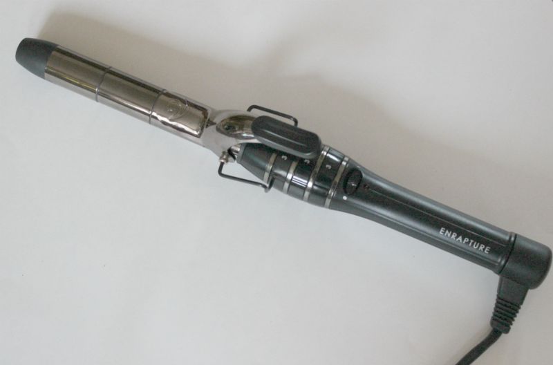 Enrapture curling wand outlet